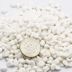 Dyiom 0.1 cu. ft. White 2.2 lbs. 0.3 in.-0.4 in. Size Extra Small Gravel -Sunnydaze Decor Sales dyiom bagged landscape rocks b07vnzmmnn 1f 1000