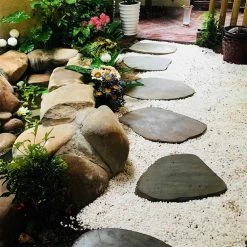 Dyiom 0.1 cu. ft. White 2.2 lbs. 0.3 in.-0.4 in. Size Extra Small Gravel -Sunnydaze Decor Sales dyiom bagged landscape rocks b07vnzmmnn fa 1000