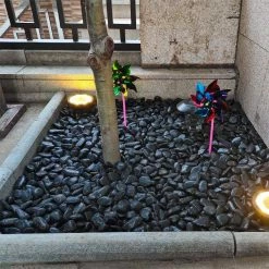 Dyiom 0.1 cu. ft. River Rocks 2.2 lbs. 1 in.-1.5 in. Size Black Small Polished Pebbles -Sunnydaze Decor Sales dyiom bagged landscape rocks b08hqjhknh 44 1000