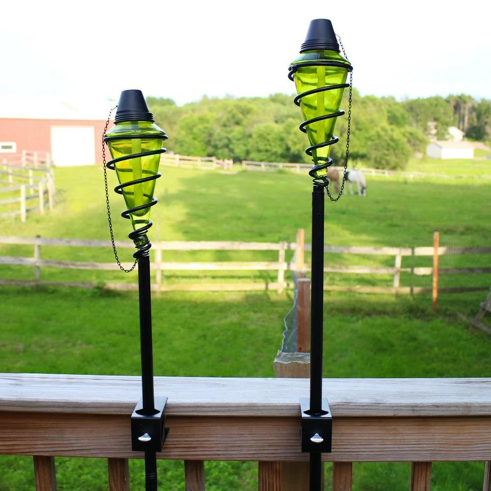 Sunnydaze Decor Green Glass Citronella Torch with Metal Swirl (Set of 2) 8 Sunnydaze Decor Green Glass Citronella Torch with Metal Swirl (Set of 2) - Image 8