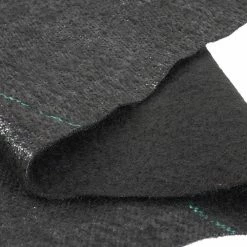 Sunnydaze Decor 3 ft. x 250 ft. UV Resistant 5.8 oz. Polypropylene Landscape Fabric -Sunnydaze Decor Sales sunnydaze decor landscape fabric wgs 274 44 1000